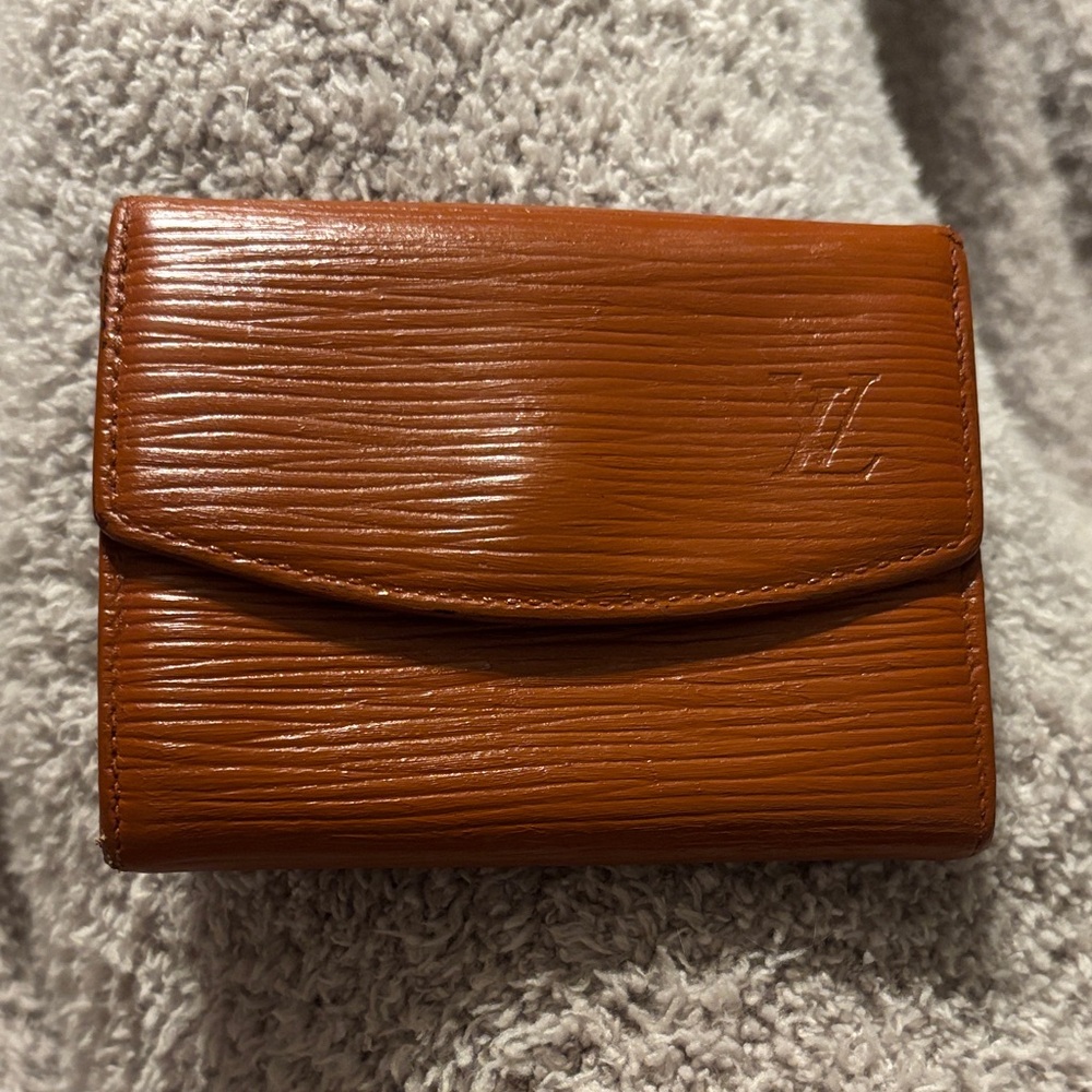 Louis Vuitton epi leather coin/ card wallet